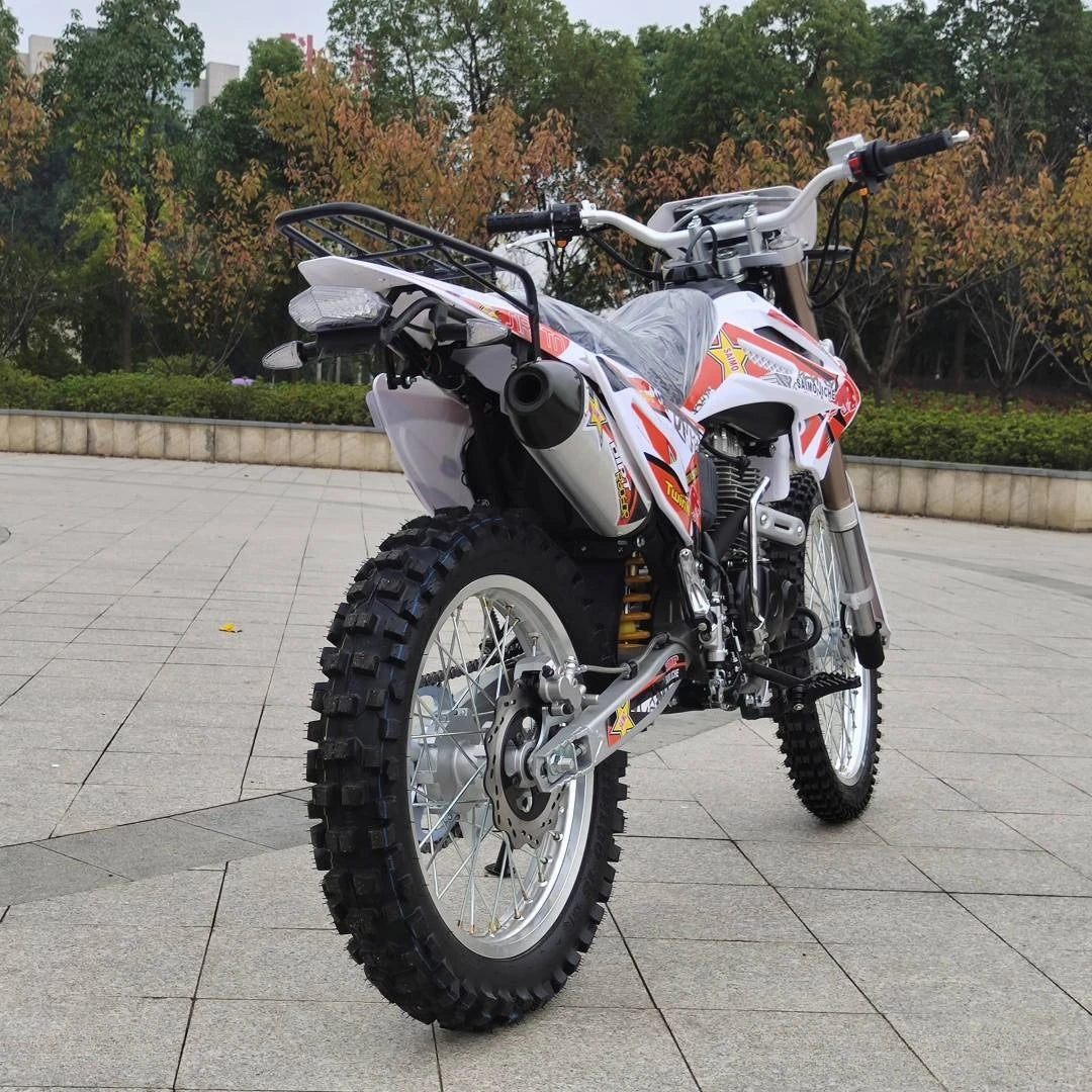 250cc Off-Road Motorcycle 4 Tempos Dirt Bike - Affordable Mobilete ATV UTV Go-Kart Farm Utility Vehicle