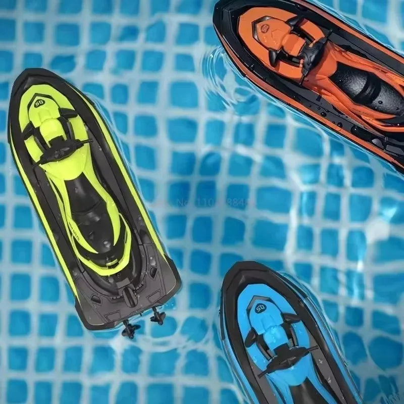 Mini Jet Ski High-Speed RC Motorboat 2.4G Remote Control Electric Boat for Kids double motor Summer Water Play Ideal as a gift